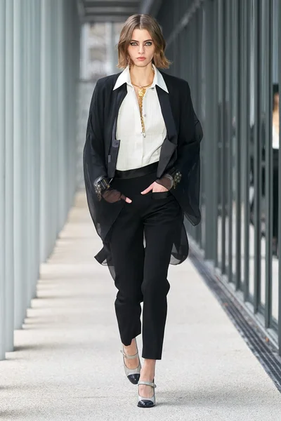 Look 55